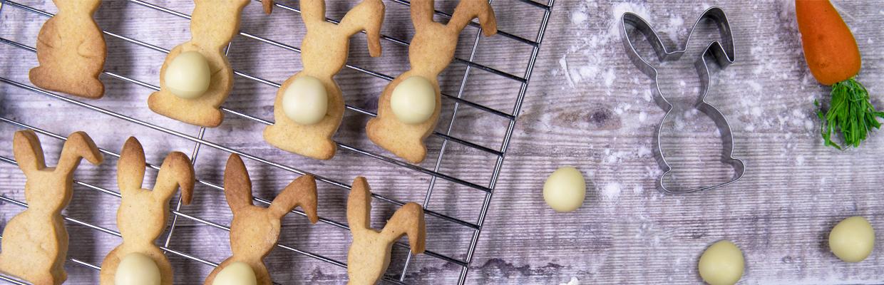 shortbread_bunny_biscuits_with_milkybar_mini_eggs_main